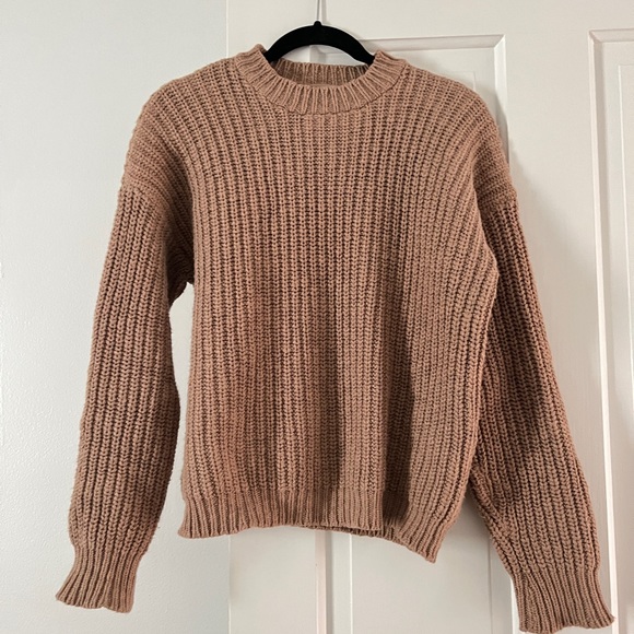 It Is Well L.A. Chunky Pullover Sweater in Camel - Picture 4 of 7